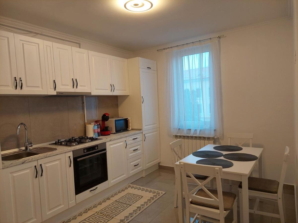 Trandafirului Residence Central Σουκεάβα Εξωτερικό φωτογραφία